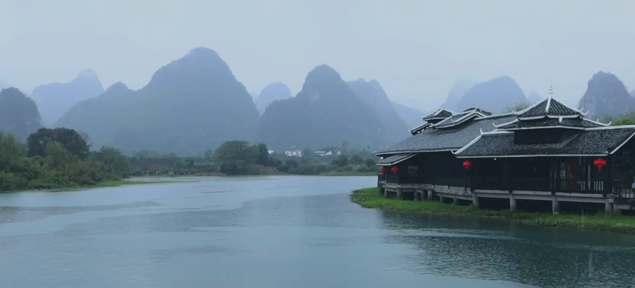 云漫青山，雨入桃源