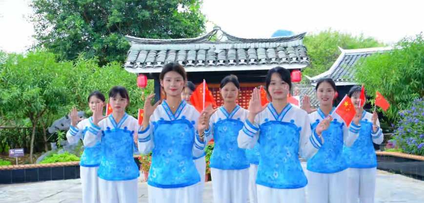 山河锦绣，国泰民安，祝愿祖国繁荣昌盛